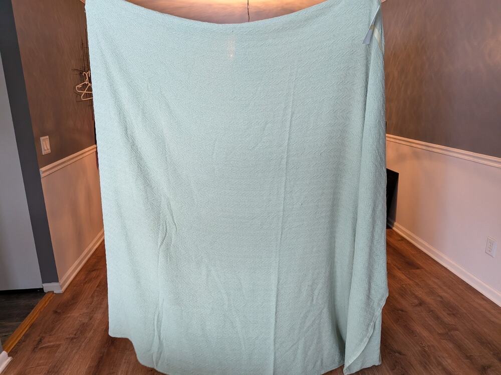 VTG Green Woven Cotton Blanket 68 x 90